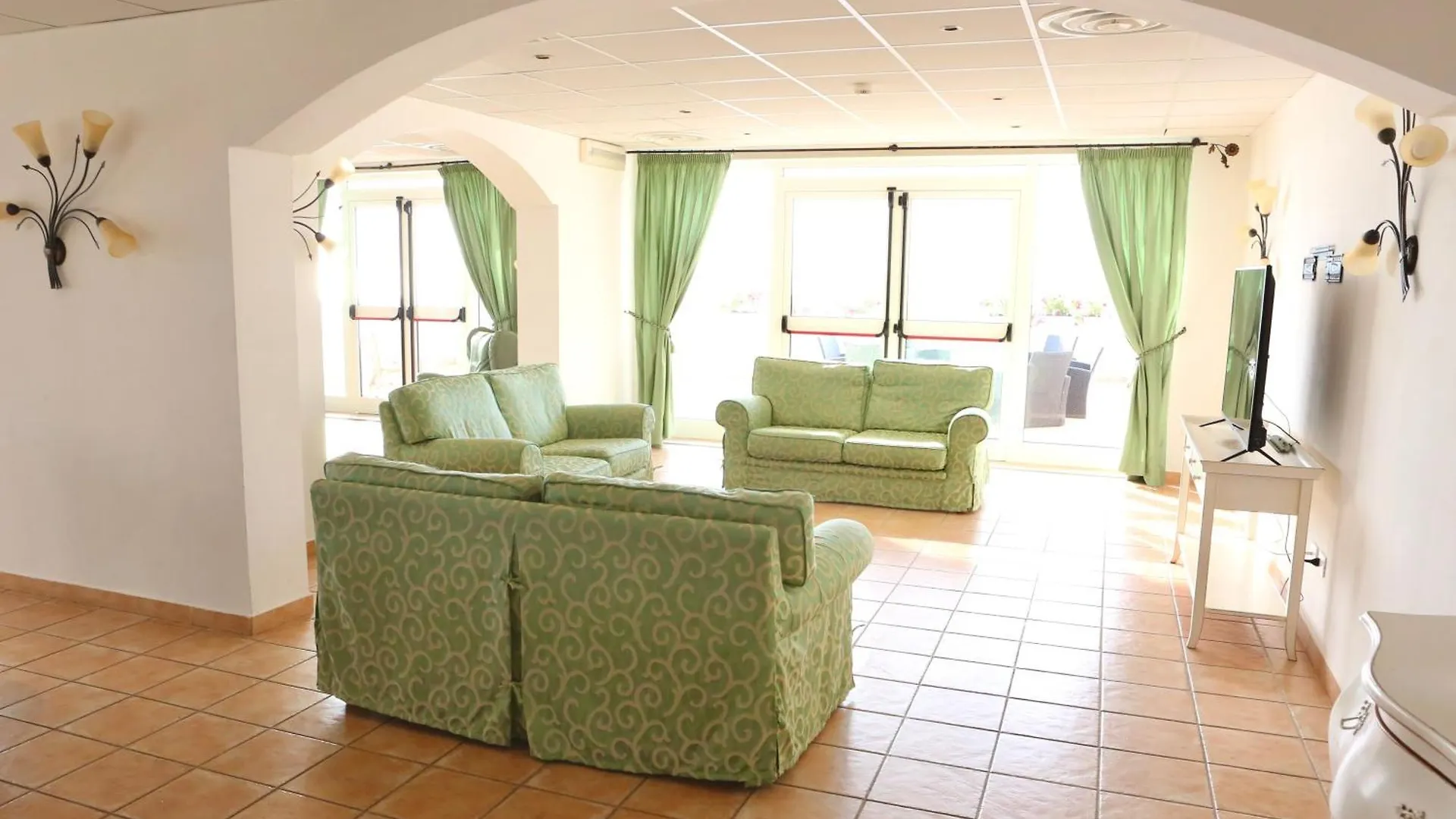 Acqua Di Mare Hotel E Resort 索尔索